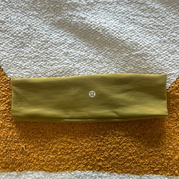 lululemon athletica Accessories - Lululemon Hair Band